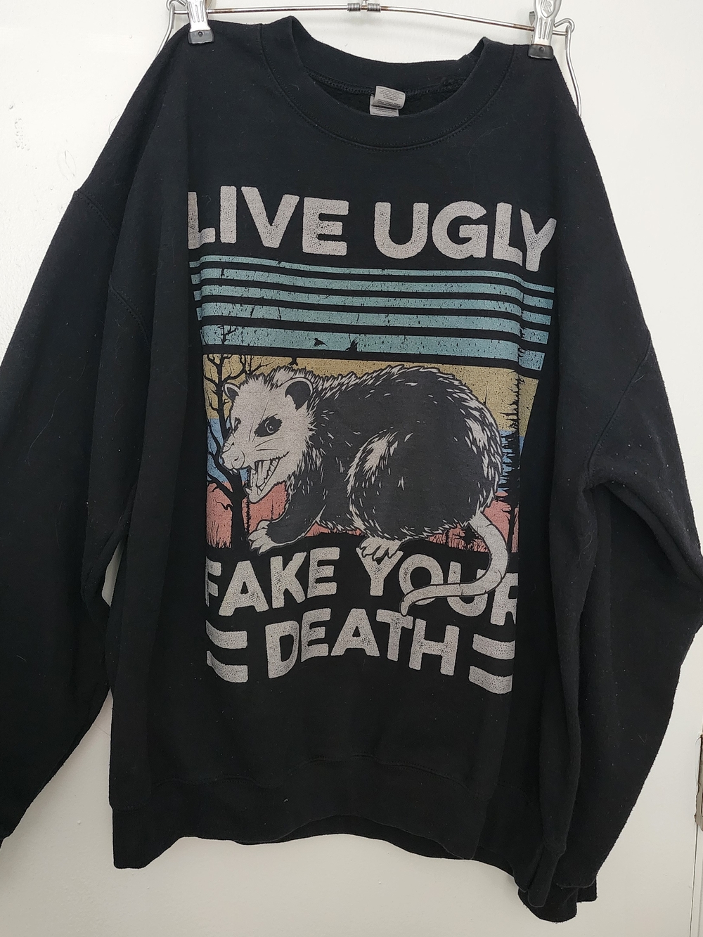 Gildan Black Crewneck Unisex Sweatshirt with Graphic Opossum and Stripes Size L